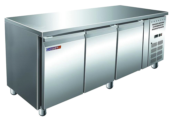 a1f5c55b2d804f2bf446a2891b099e0b Стол морозильный Cooleq GN3100BT — изображение 1